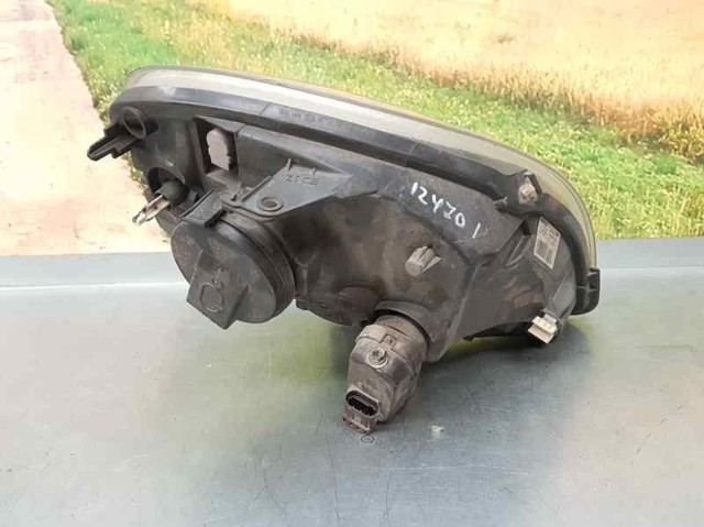 RENAULT 8200444257 Левая фара в наличии Ужгород