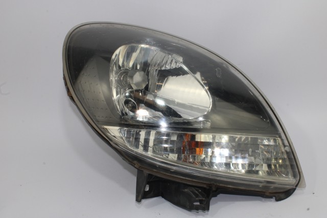 8200444260 RENAULT Правая фара купить в Николаев