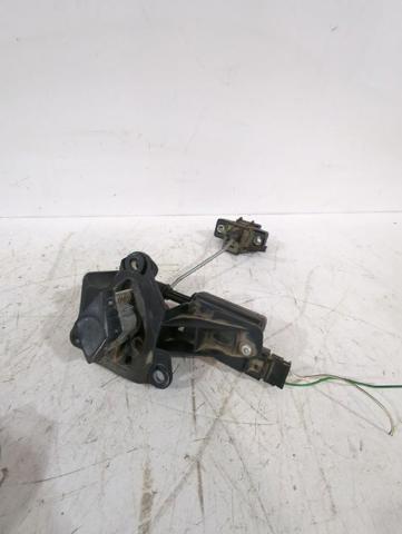 8200447266 RENAULT Кнопка привода замка крышки багажника (двери 3/5-й (ляды) купить в Павлоград