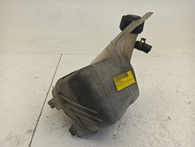 RENAULT 8200459275 Бачок системы охлаждения в наличии Киев
