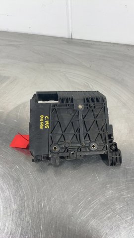 RENAULT 8200467409 Крепление (подставка) аккумулятора (АКБ) в наличии Житомир