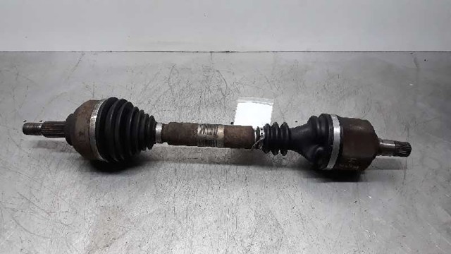 Semieixo (acionador) dianteiro esquerdo 8200467679 RENAULT