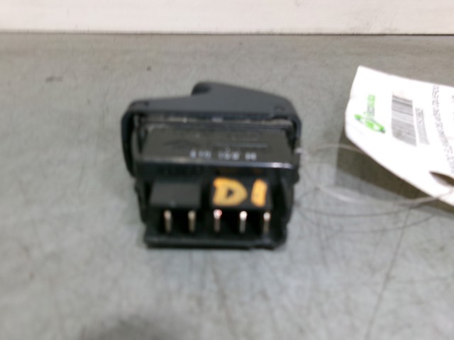 8200467793 RENAULT Кнопка включения мотора стеклоподъемника задняя купить в Харьков