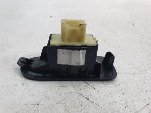 8200467835 RENAULT Кнопка включения мотора стеклоподъемника задняя правая купить в Павлоград