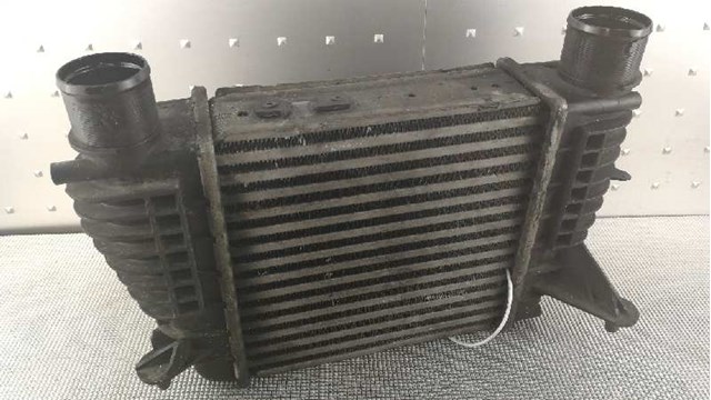 8200471885 RENAULT Радиатор интеркуллера купить в Одесса