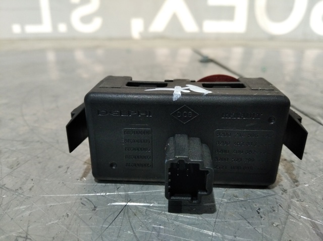 8200483813 RENAULT Кнопка включения аварийного сигнала купить в Запорожье