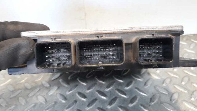 RENAULT 8200498188 Блок управления двигателем в наличии Каменское