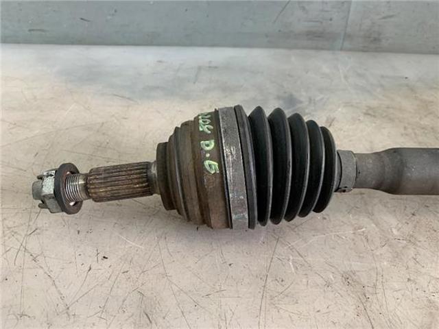 8200499304 RENAULT Полуось (привод) передняя левая купить в Чернигов