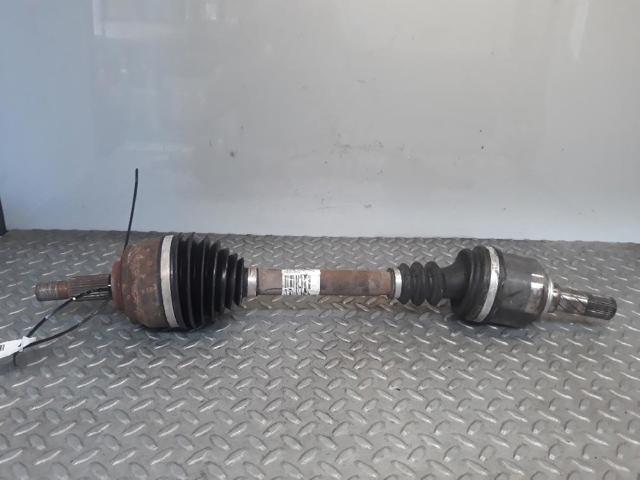 RENAULT 8200500684 Полуось (привод) передняя левая в наличии Николаев