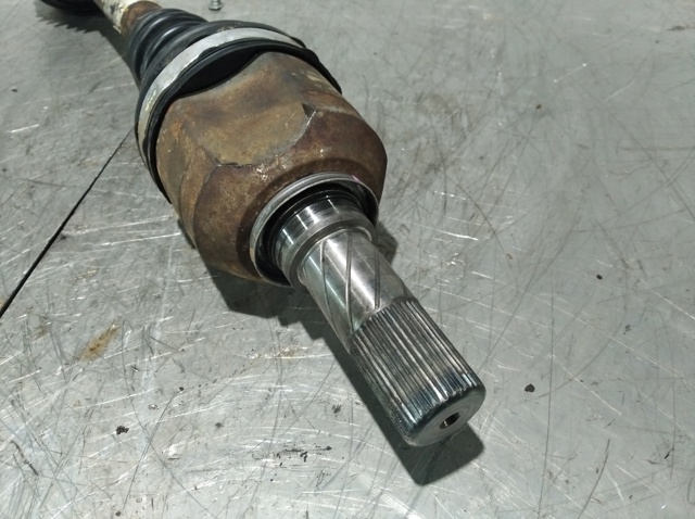 8200500684 RENAULT Полуось (привод) передняя левая купить в Николаев