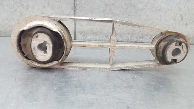 RENAULT 8200500928 Задняя опора двигателя в наличии Днепр