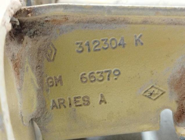 RENAULT 8200527428 Петля двери задней (распашной)  в наличии Чернигов
