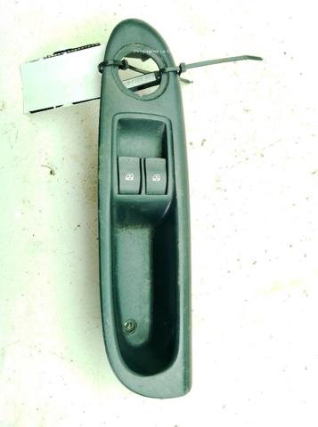 RENAULT 8200542104 Кнопка блокировки дверей в наличии Кривой Рог