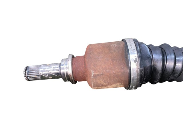 RENAULT 8200543868 Левая полуось в наличии Львов