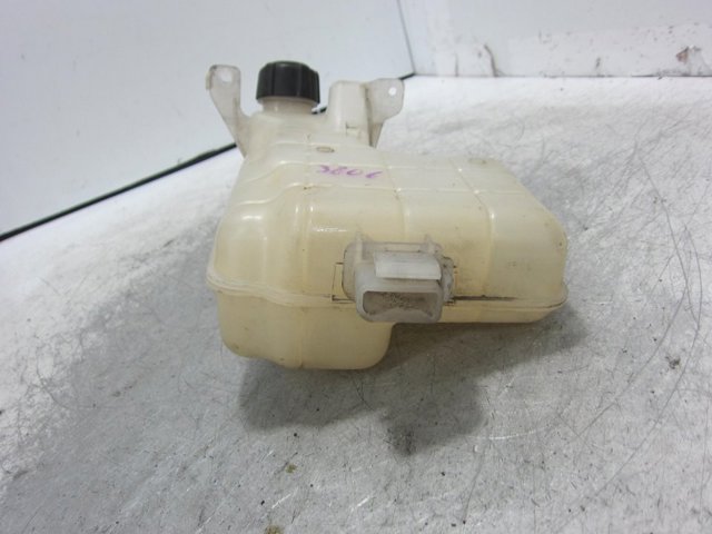 RENAULT 8200544114 Бачок системы охлаждения расширительный в наличии Каменское