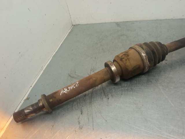 8200557126 RENAULT Правая полуось купить в Кривой Рог