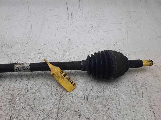 8200557126 RENAULT Правая полуось купить в Николаев
