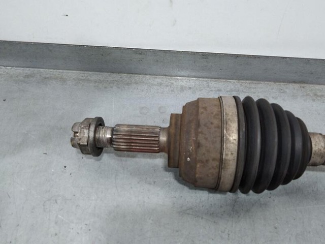 8200559377 RENAULT Полуось (привод) передняя левая купить в Ужгород