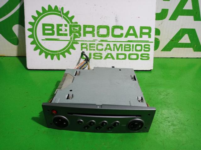 RENAULT 8200562686 Магнитола (радио AM/FM) в наличии Сумы