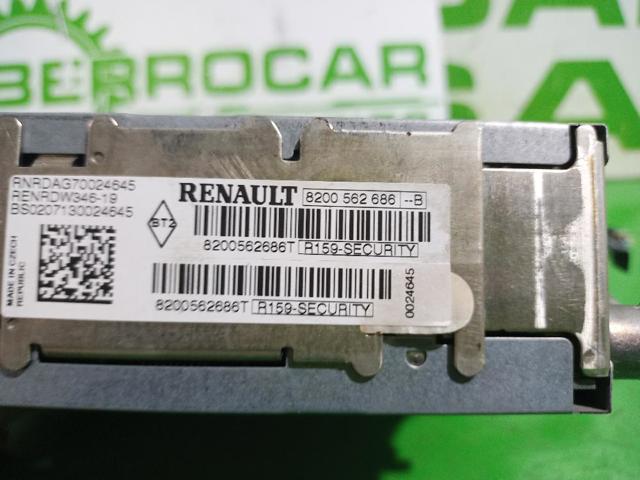 RENAULT 8200562686 Магнитола в наличии Чернигов