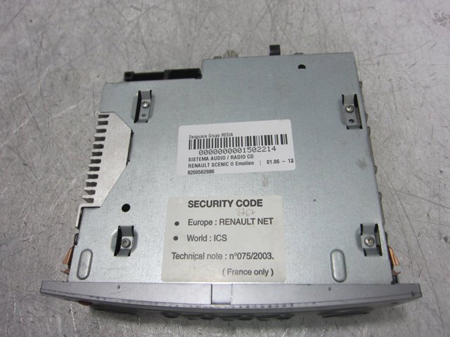 8200562686 Магнитола (радио AM/FM) купить Черновцы