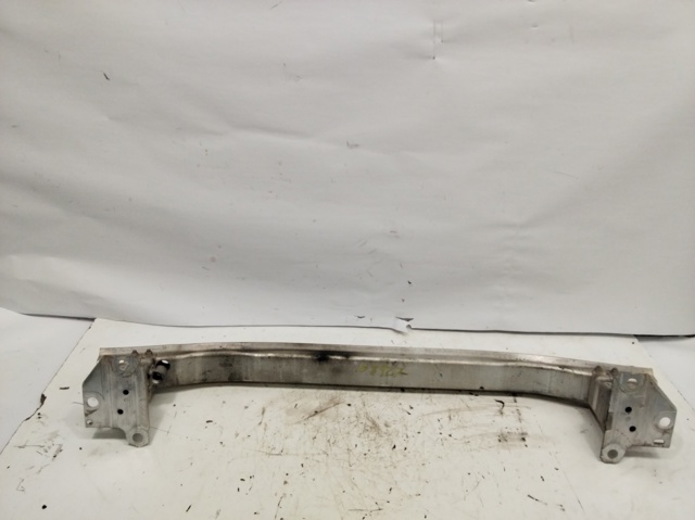 Reforçador do pára-choque dianteiro 8200564847 RENAULT