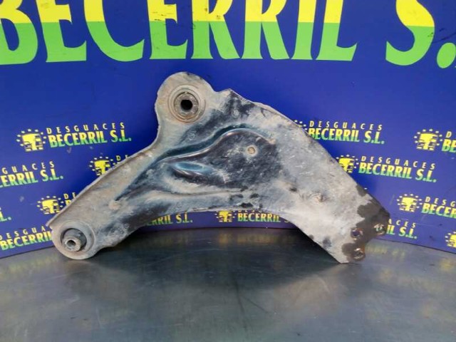 RENAULT 8200565072 Рычаг передней подвески нижний левый в наличии Черкассы