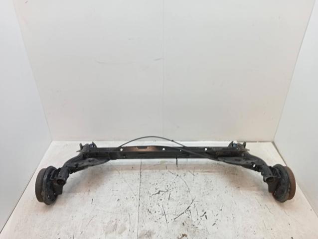 Viga de suspensão traseira (plataforma veicular) 8200567516 Renault (RVI)