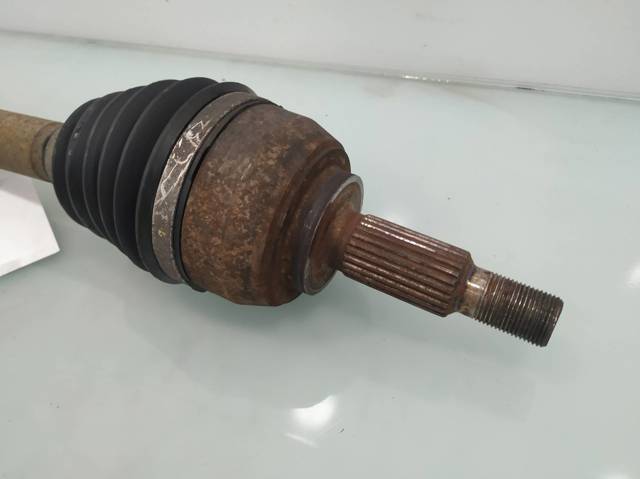 8200575489 RENAULT Полуось (привод) передняя левая купить в Запорожье