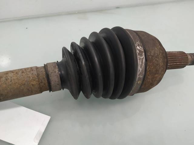 8200575489 RENAULT Полуось (привод) передняя левая купить в Житомир