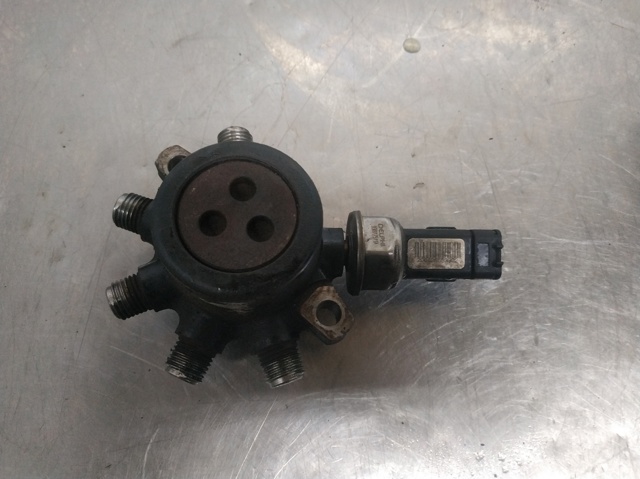 8200584032 RENAULT Распределитель топлива (рампа) купить в Ирпень