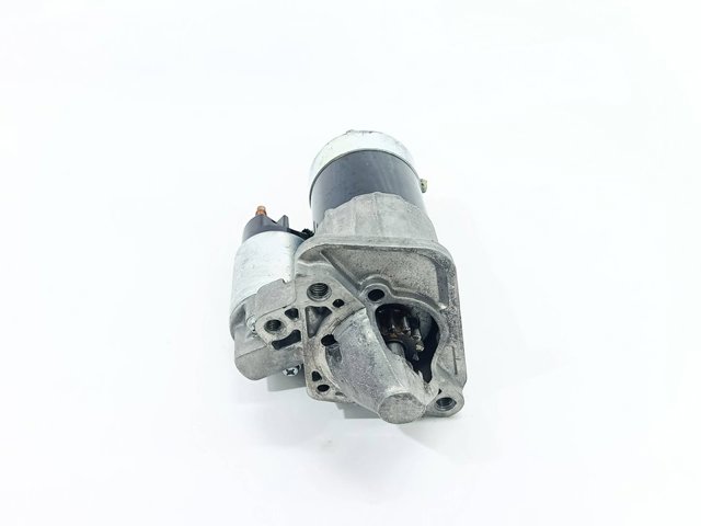 Motor de arranco 8200584675A RENAULT