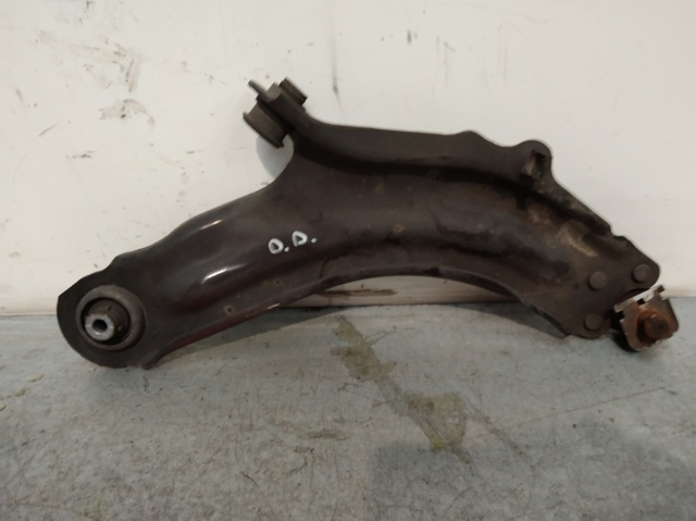 RENAULT 8200586570 Сайлентблок переднего рычага в наличии Ирпень