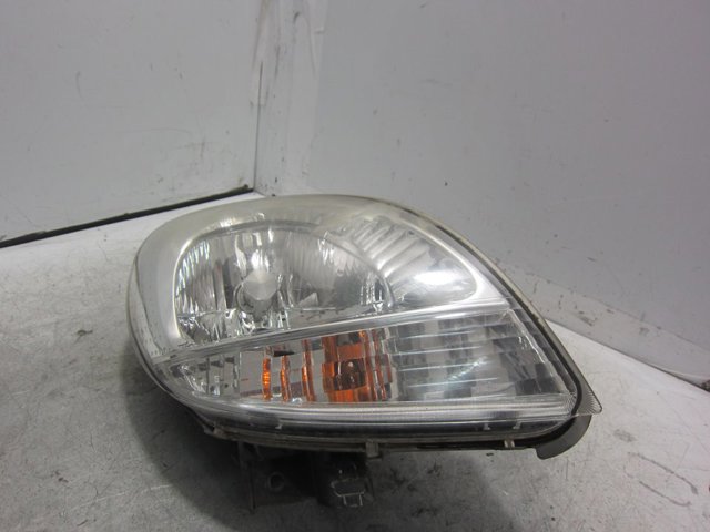 RENAULT 8200589033 Фара правая в наличии Сумы