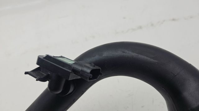 8200590198 RENAULT Патрубок интеркулера купить в Тернополь