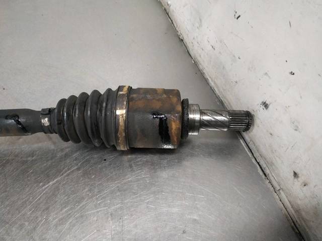 8200597305 RENAULT Полуось (привод) передняя левая купить в Хмельницкий
