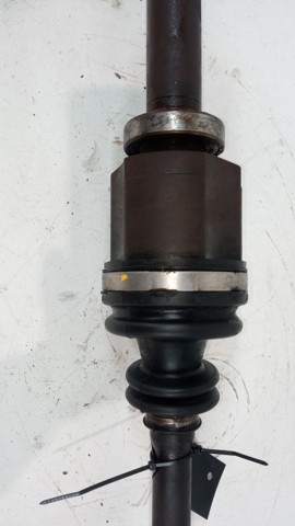 RENAULT 8200598563 Правая полуось в наличии Днепр