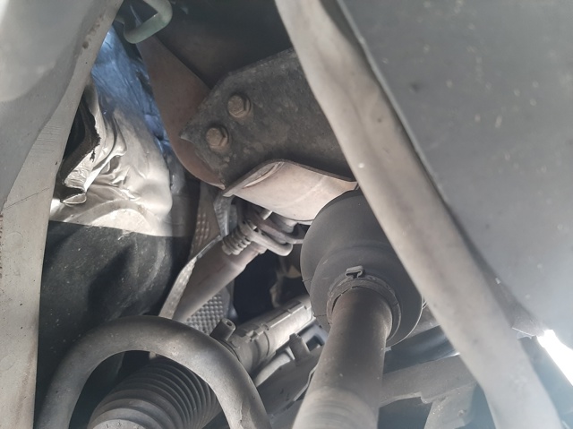 8200598563 Полуось (привод) передняя правая купить Чернигов