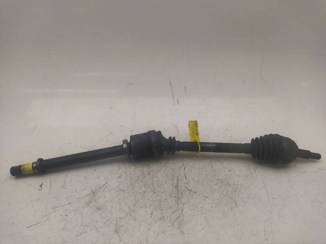 8200613827 RENAULT Правая полуось купить в Полтава