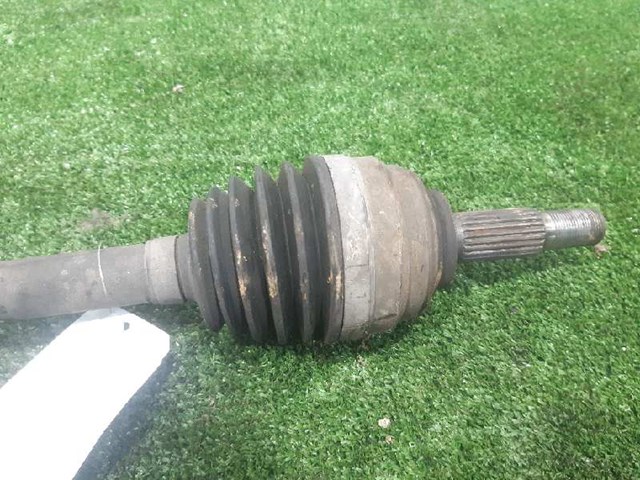 8200618111 RENAULT Правая полуось купить в Черновцы