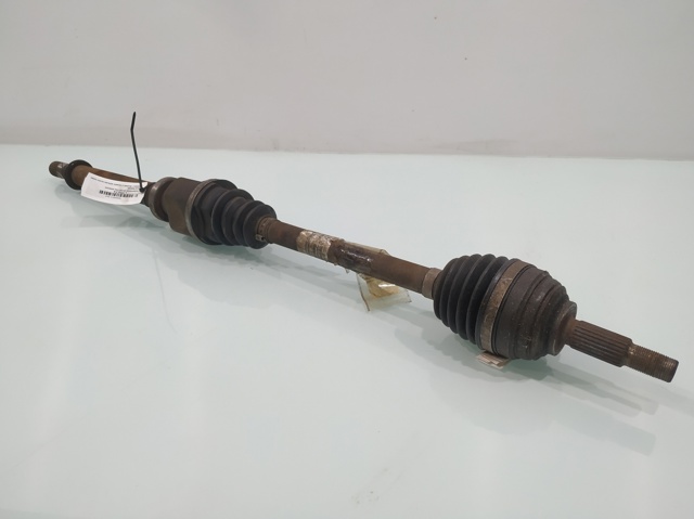 8200626038 RENAULT Полуось (привод) передняя правая купить в Павлоград
