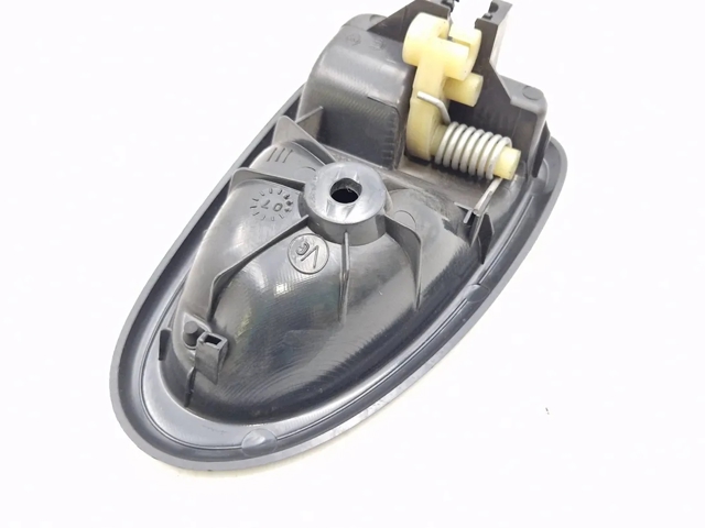 RENAULT 8200641928 Ручка двери передней внутренняя правая в наличии Черкассы