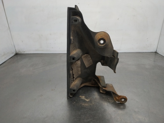 RENAULT 8200642141 Накладка бампера заднего правая в наличии Хмельницкий