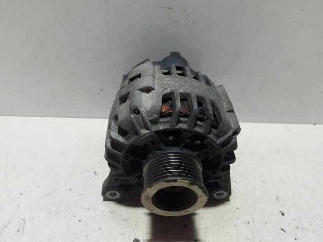 RENAULT 8200654541B Генератор в наличии Ужгород