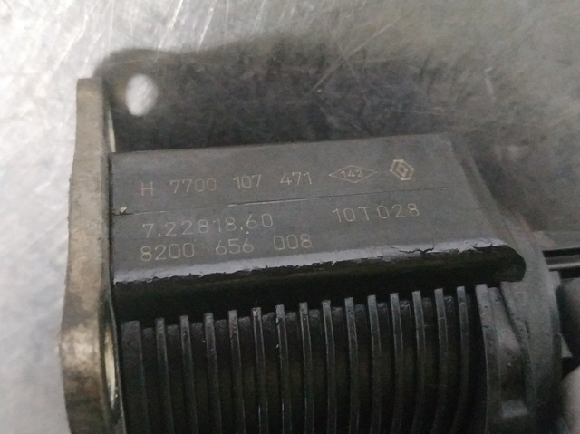 Válvula EGR de recirculação dos gases 8200656008 RENAULT