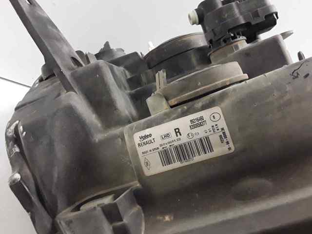 8200658377 RENAULT Правая фара купить в Украина