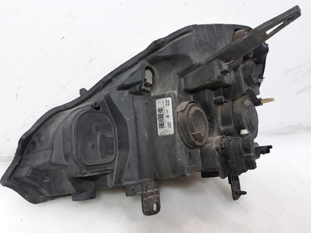 8200658377 RENAULT Правая фара купить в Ровно