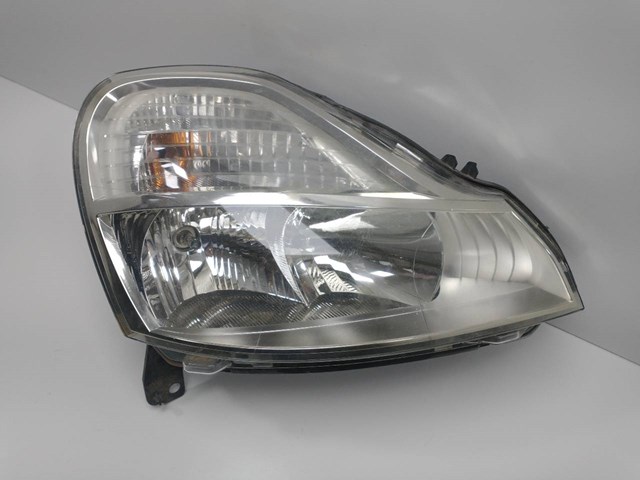 Luz direita 8200658377 Renault (RVI)