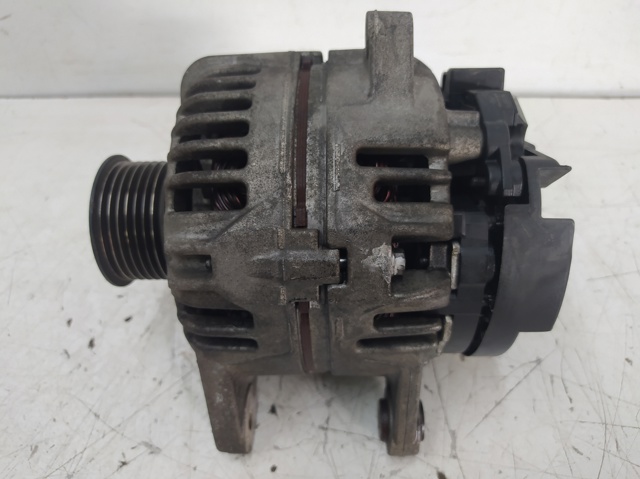 RENAULT 8200660037 Генератор в наличии Винница