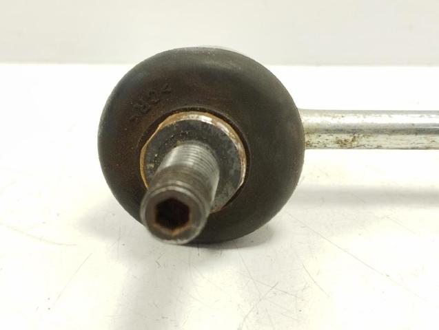 Montante de estabilizador dianteiro 8200661217 RENAULT